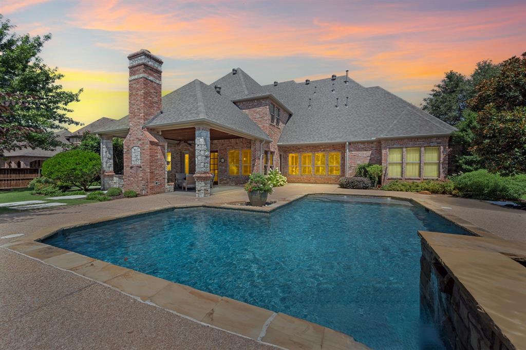 Property Photo: 1017 Pauls Path TX 76034