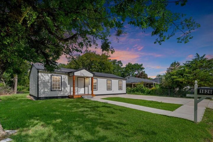 Property Photo:  1826 Wellington Street  TX 75401 