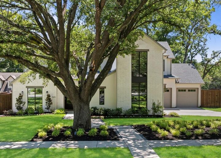 7019 Greentree Lane  Dallas TX 75214 photo