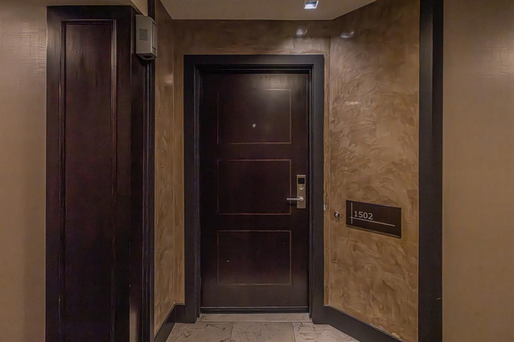 Property Photo: 5909 Luther Lane 1502 TX 75225