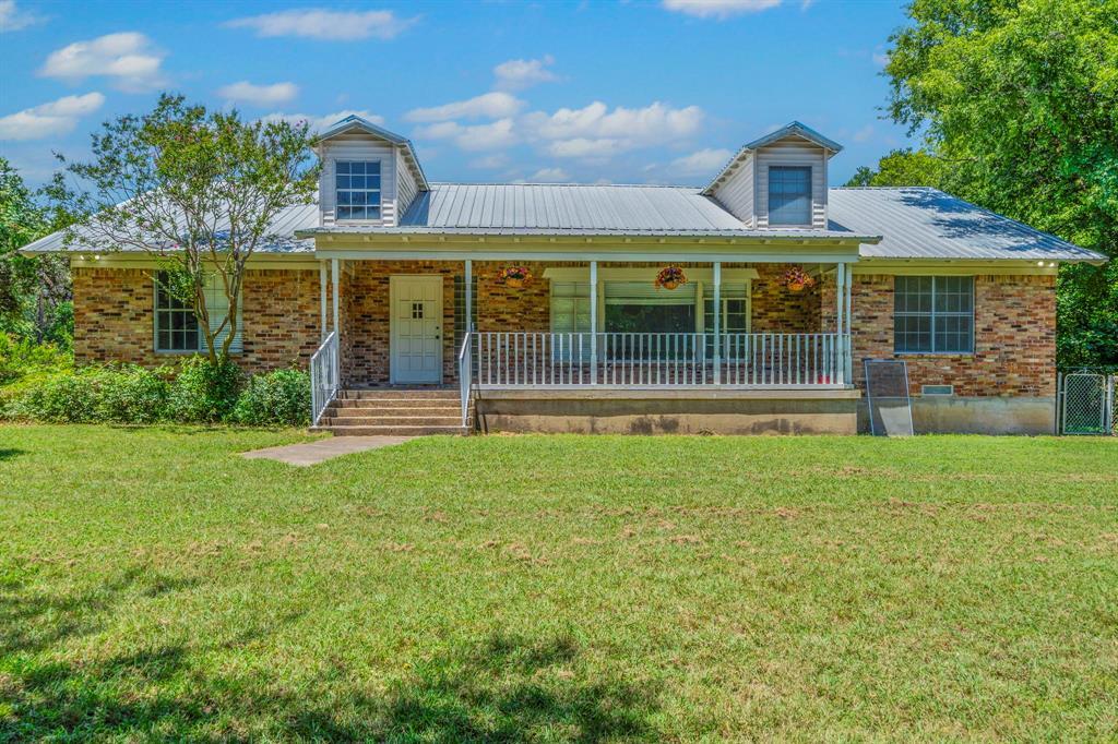 Property Photo: 1047 S Highway 67 Highway TX 75104