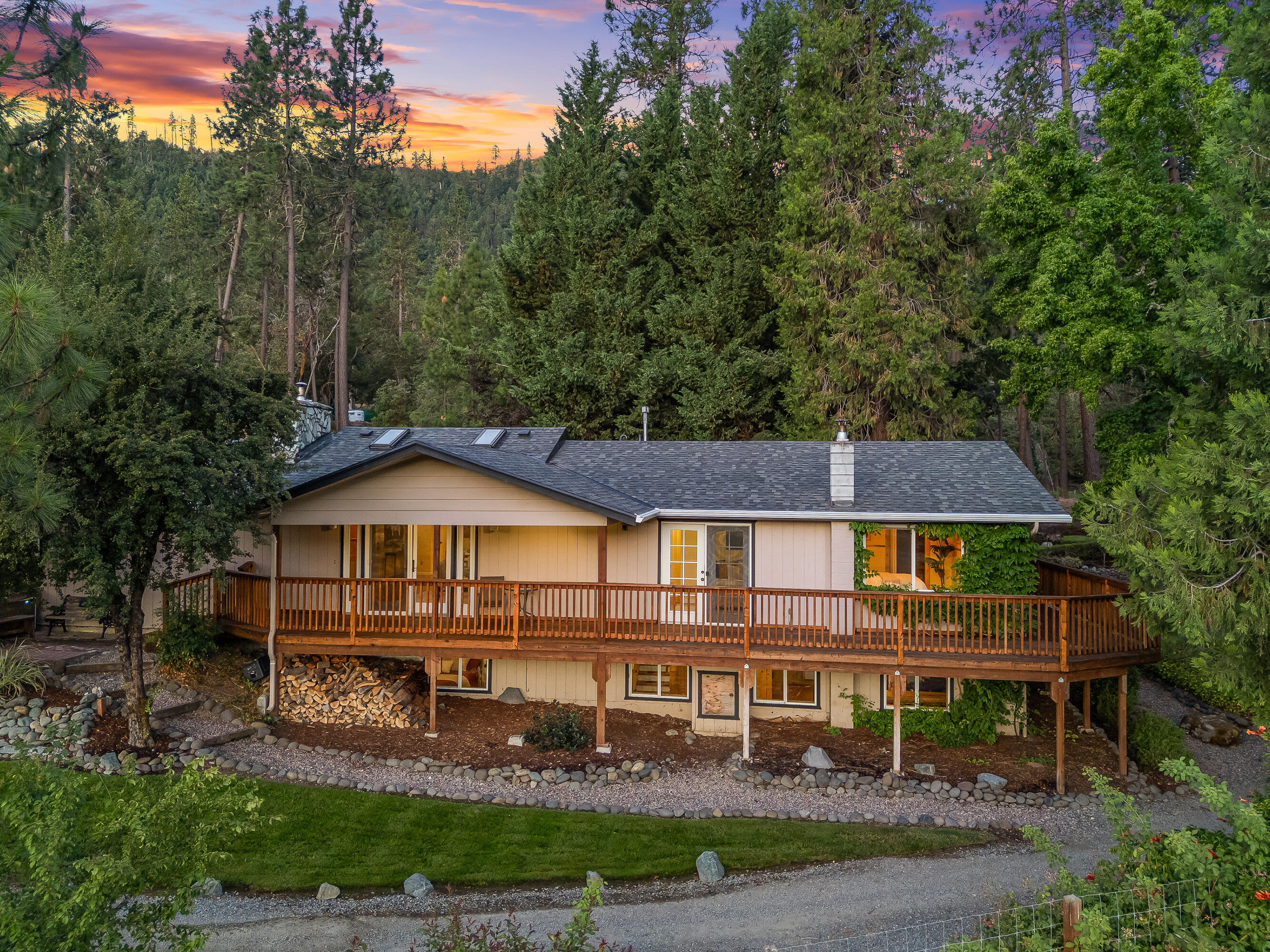 17600 Highway 238  Grants Pass OR 97527 photo
