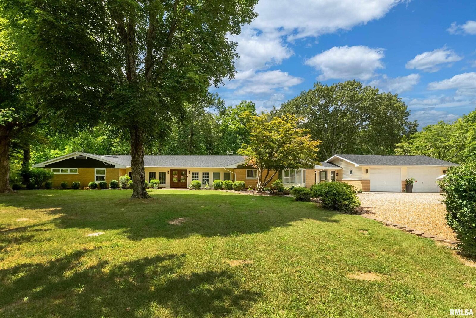 Property Photo:  65 Hidden Trace  IL 62901 