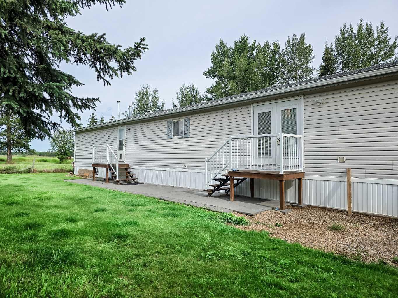 Property Photo: 5036 50 Street AB T7E 5A1