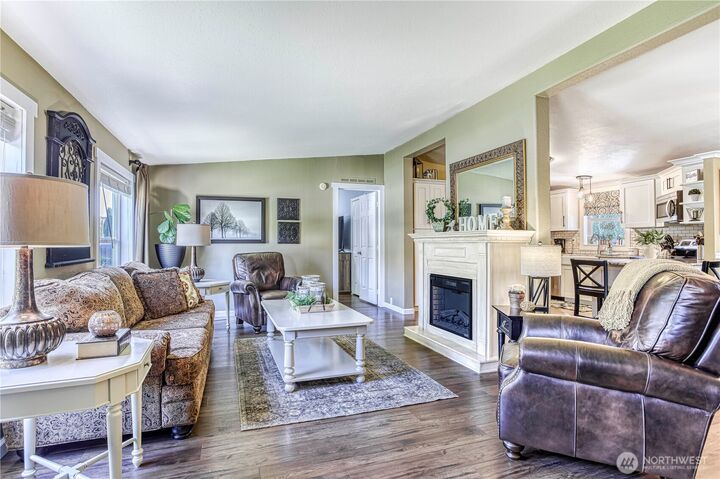 Property Photo: 4710 NW Cascade Avenue WA 98802