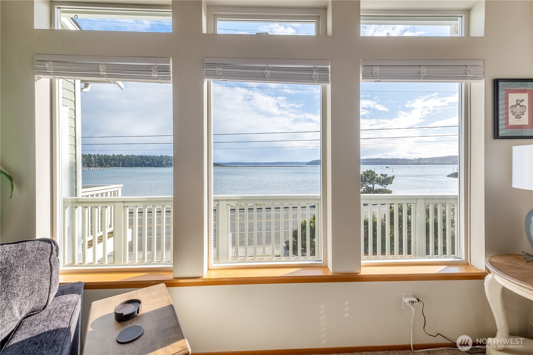 Property Photo: 1325 SE 10th Court 2 WA 98277