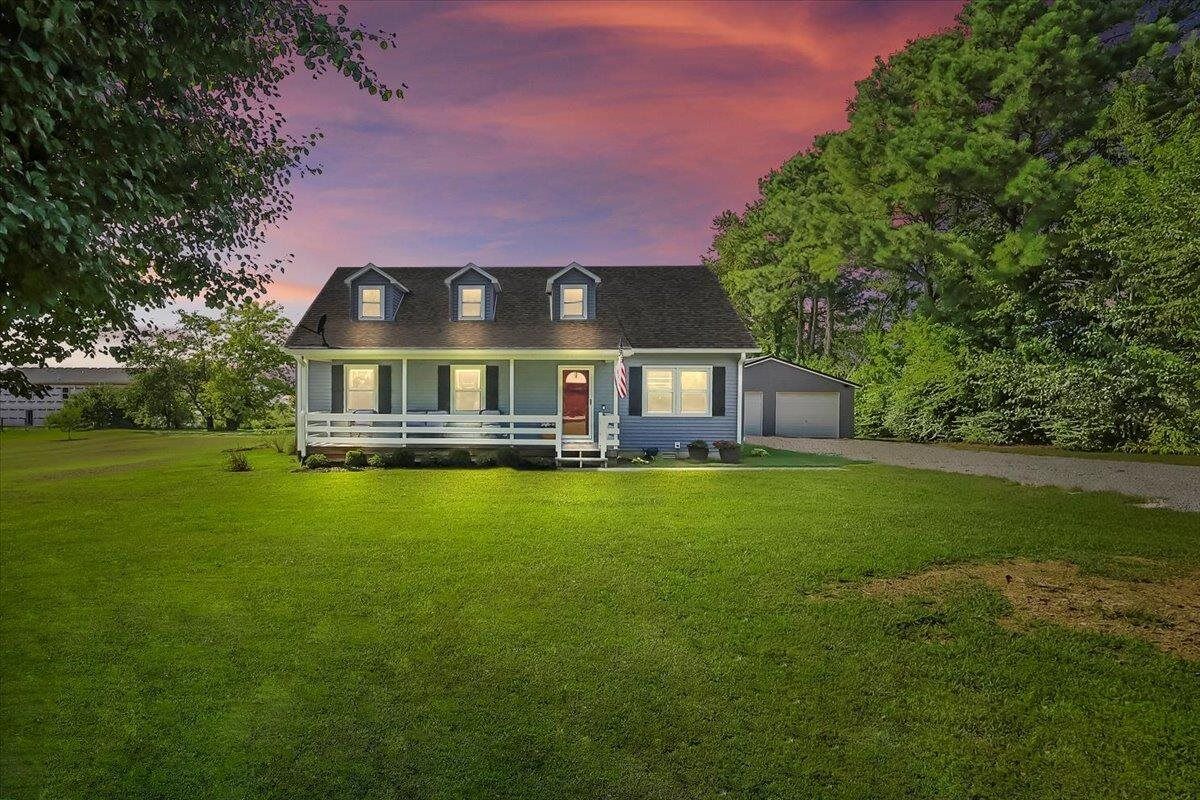 Property Photo: 1008 W Madison Street KY 42134