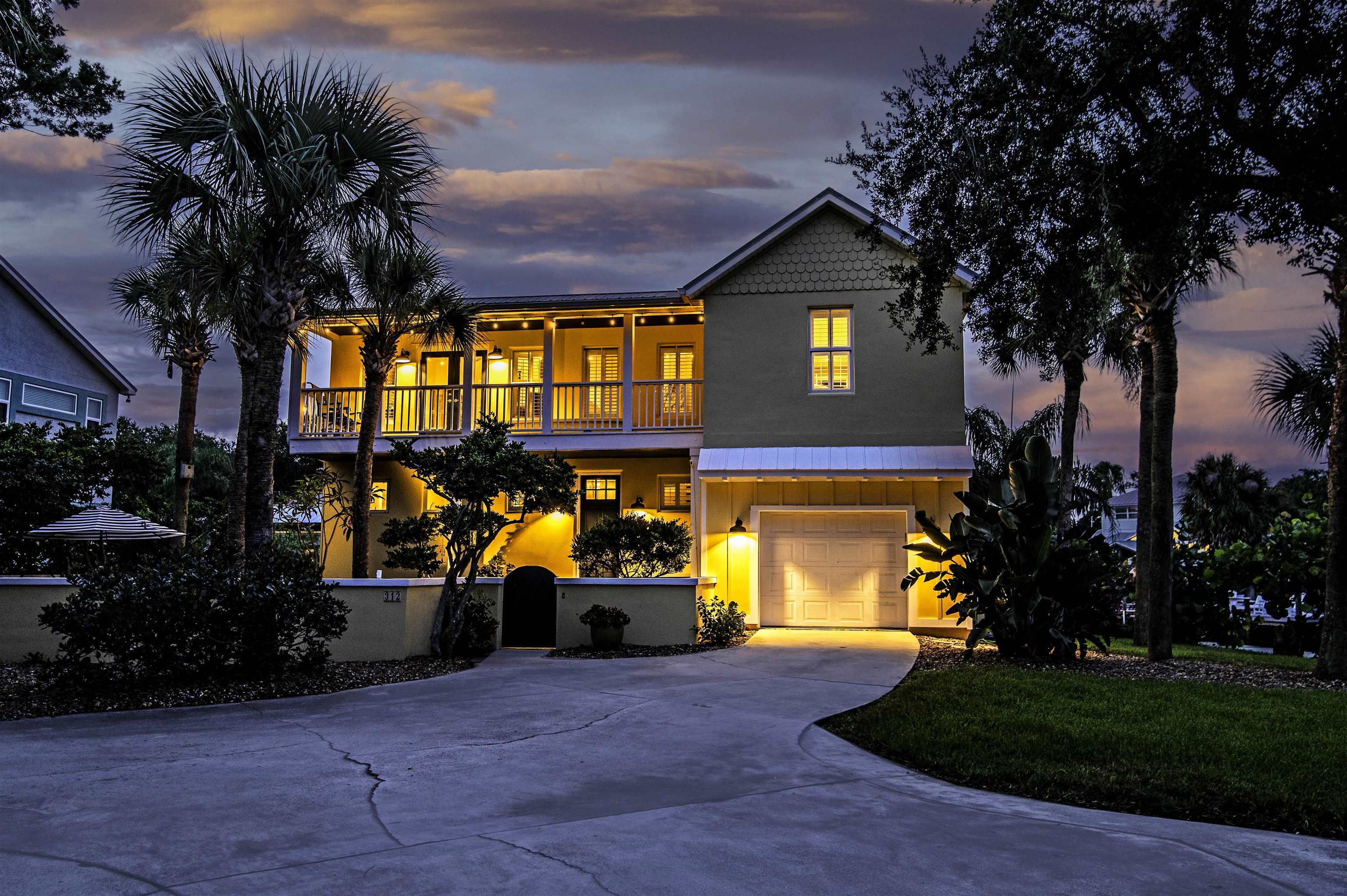Property Photo: 312 Amelia Court FL 32080