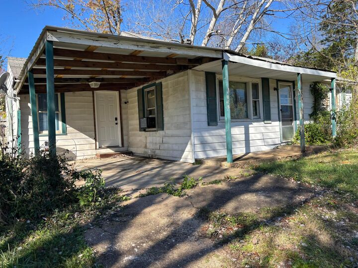 Property Photo: 1019 Chestnut Avenue MO 65689
