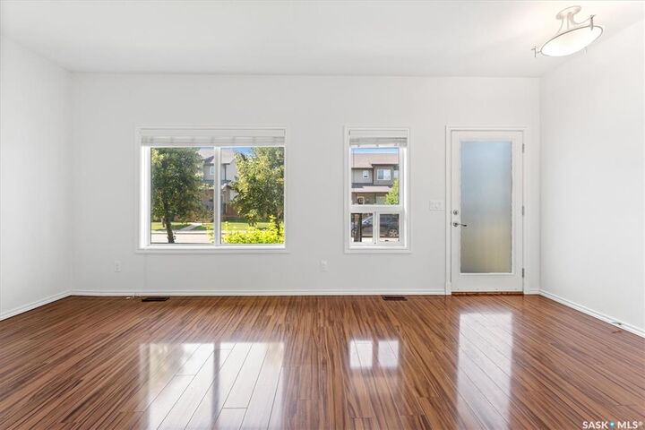 Property Photo: 272 Willowgrove Lane SK S7W 0H8