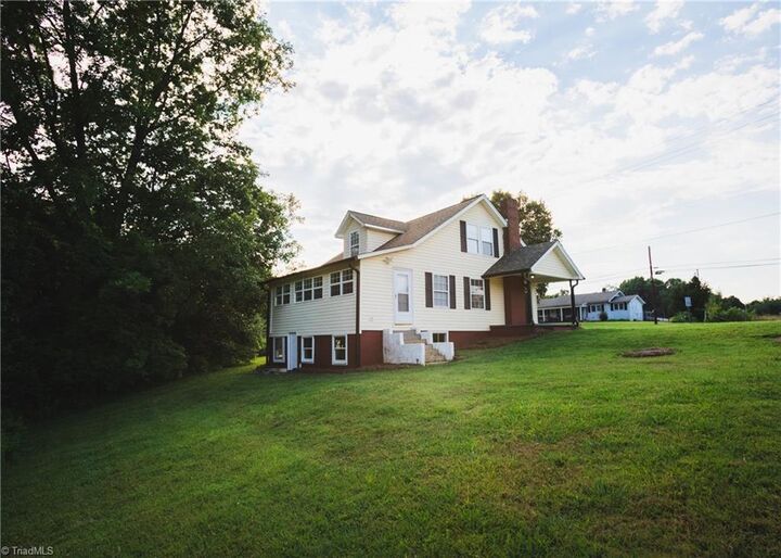 Property Photo:  5366 Mountain View Road  NC 28635 