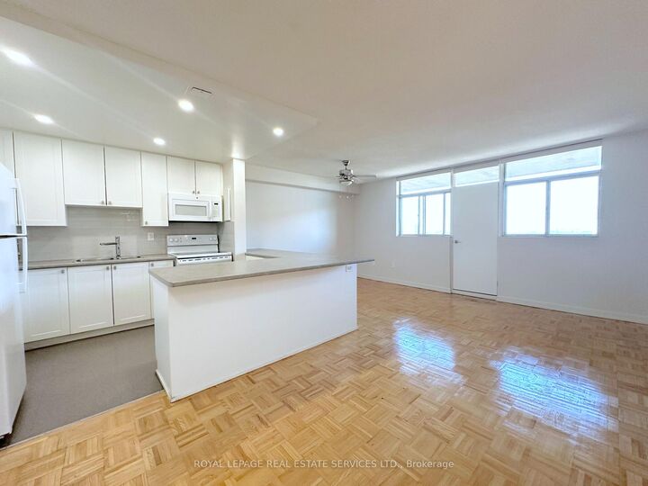 Property Photo: 30 Denton Avenue 1504 ON M1L 4P2