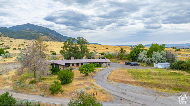 Property Photo: 876 E 400 S UT 84651