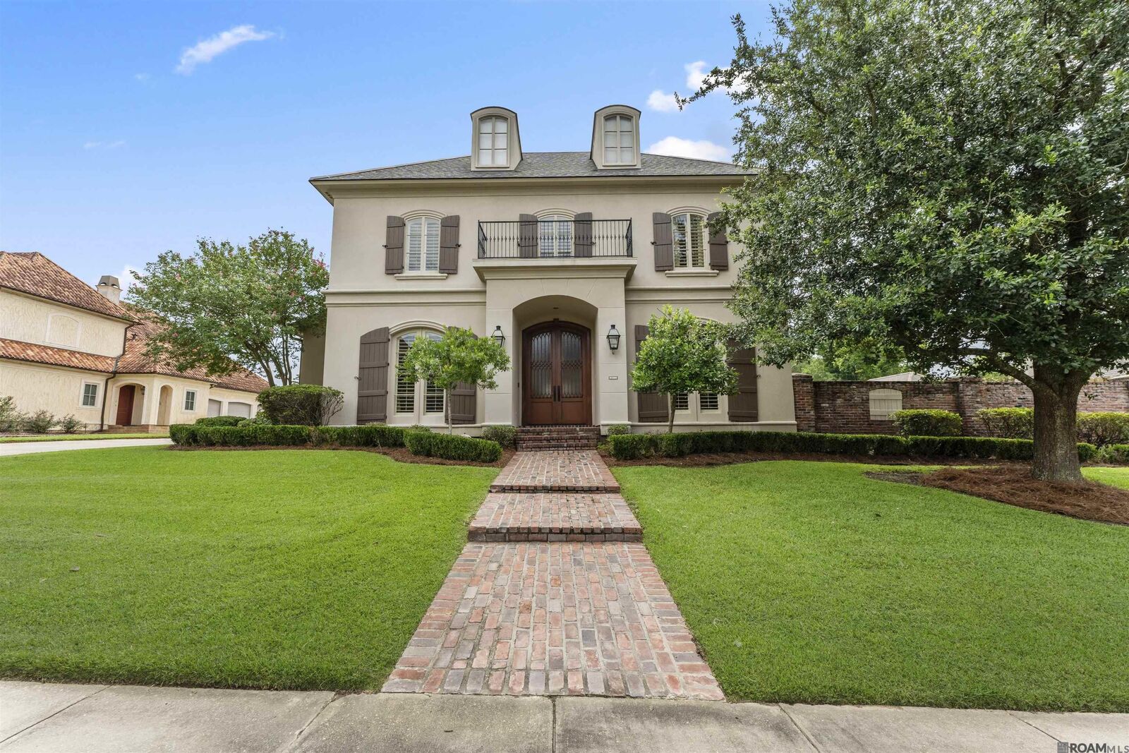 Property Photo:  2611 Cedar Lodge Dr  LA 70809 