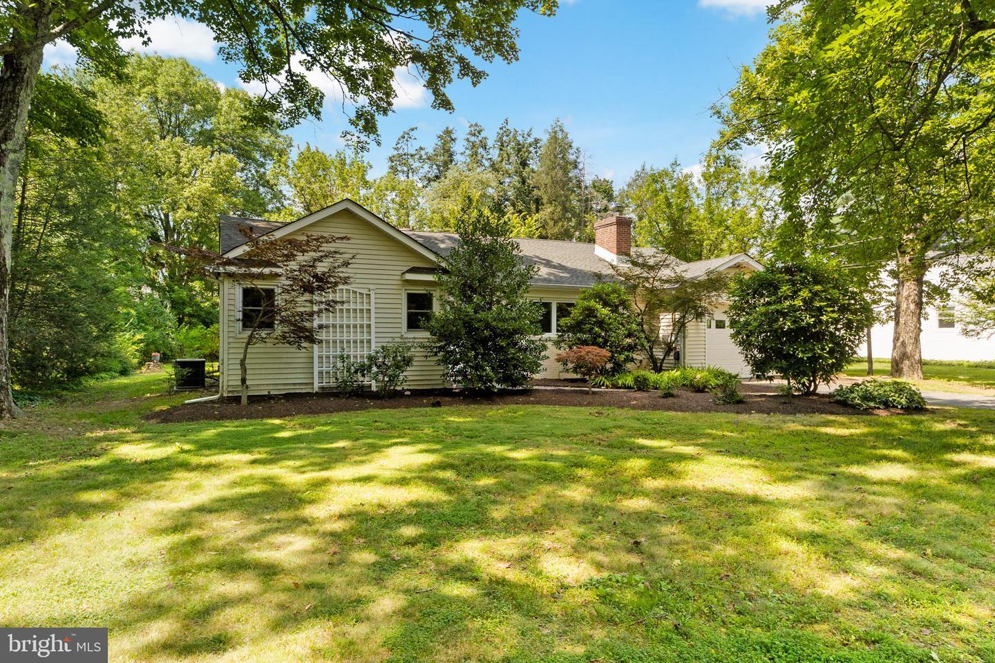 Property Photo: 638 Kingston Road NJ 08540