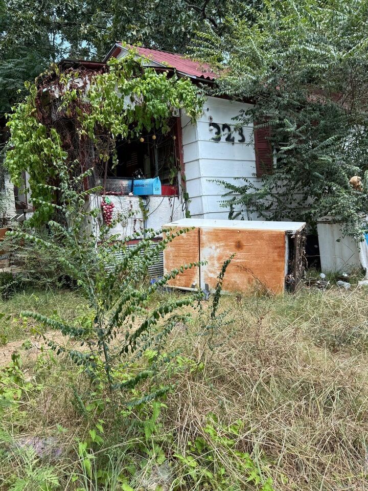 Property Photo:  323 N Park Street  AR 72534 