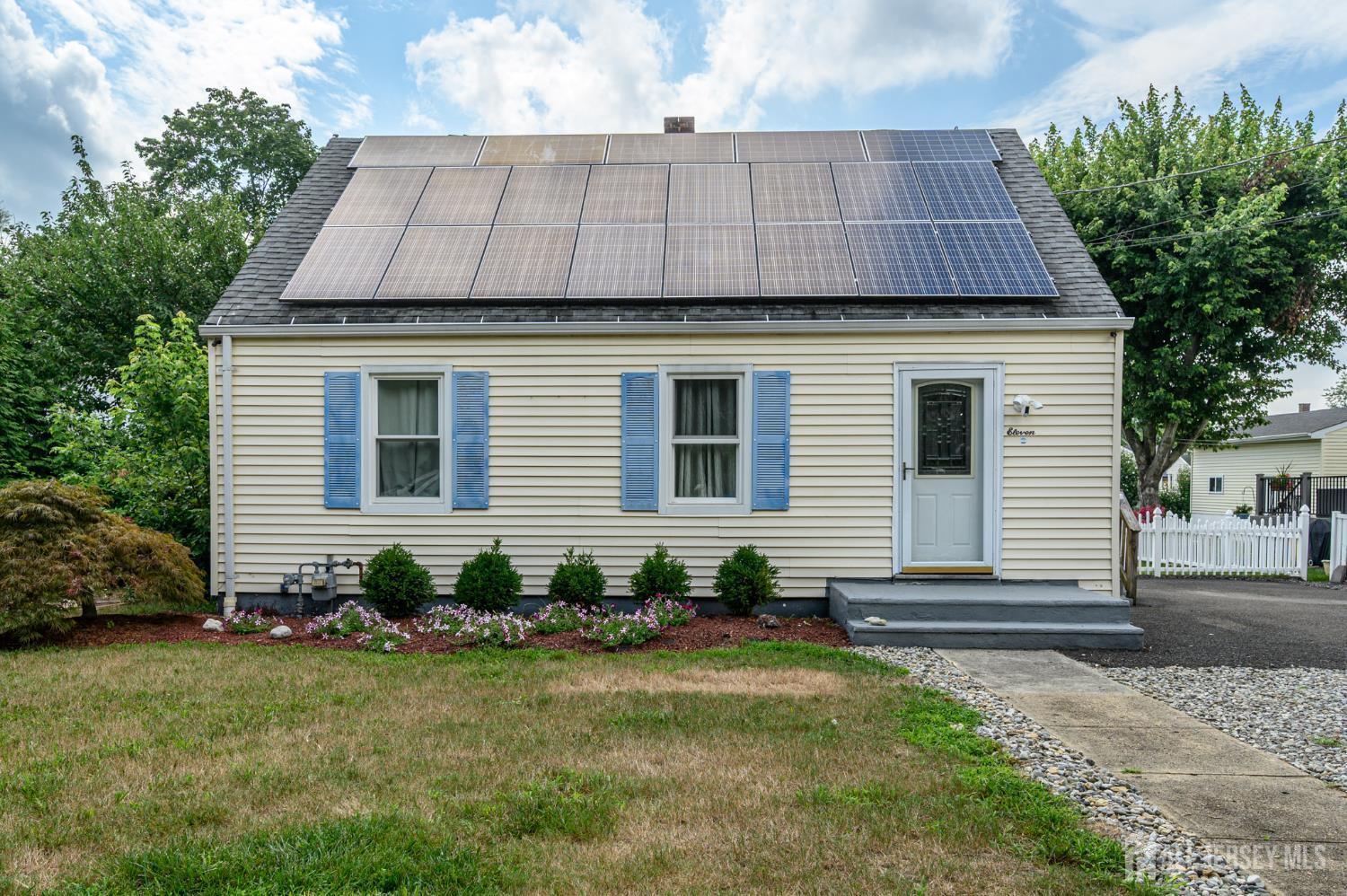 11 Weamaconk Drive  Englishtown NJ 07726 photo