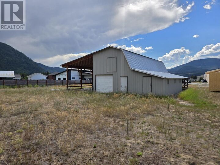 Property Photo:  314 Elkview Trail  BC V1N 4L5 
