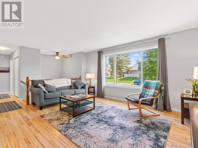 Property Photo:  35 Lazulite Drive  YT Y1A 6A5 