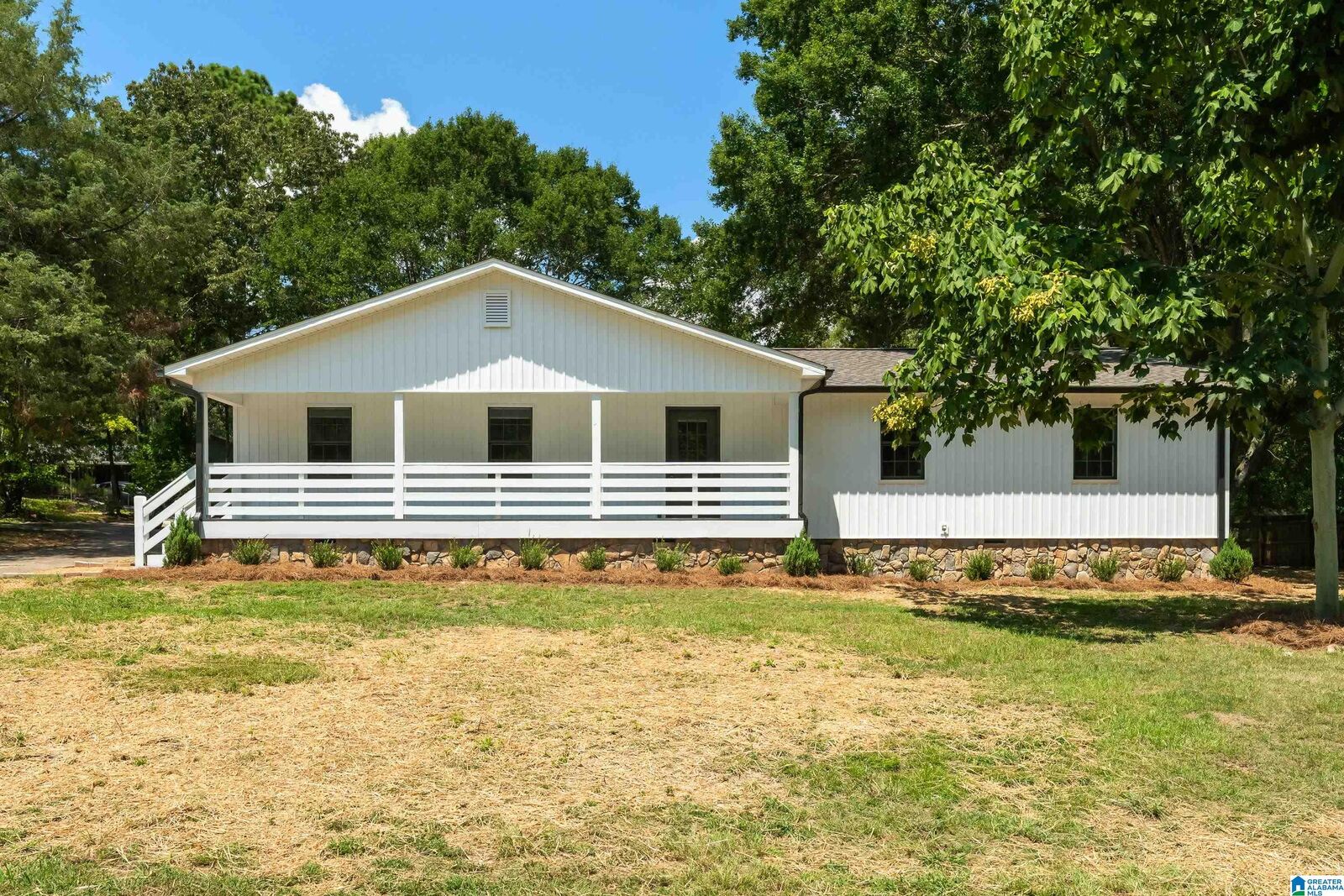 Property Photo:  115 Maplewood Circle  AL 35128 