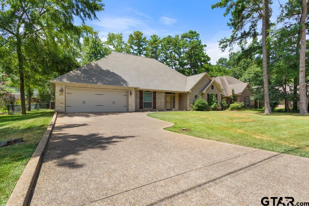 Property Photo: 1616 Morningside Trail TX 75771