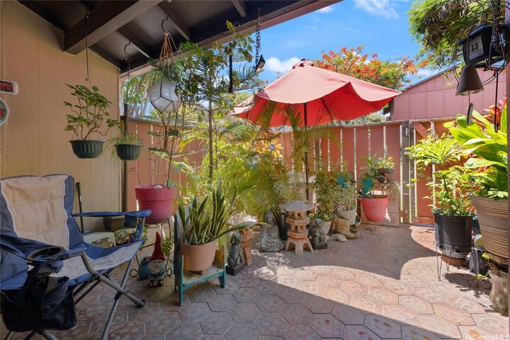 Property Photo:  94-1408 Lanikuhana Avenue 439  HI 96789 