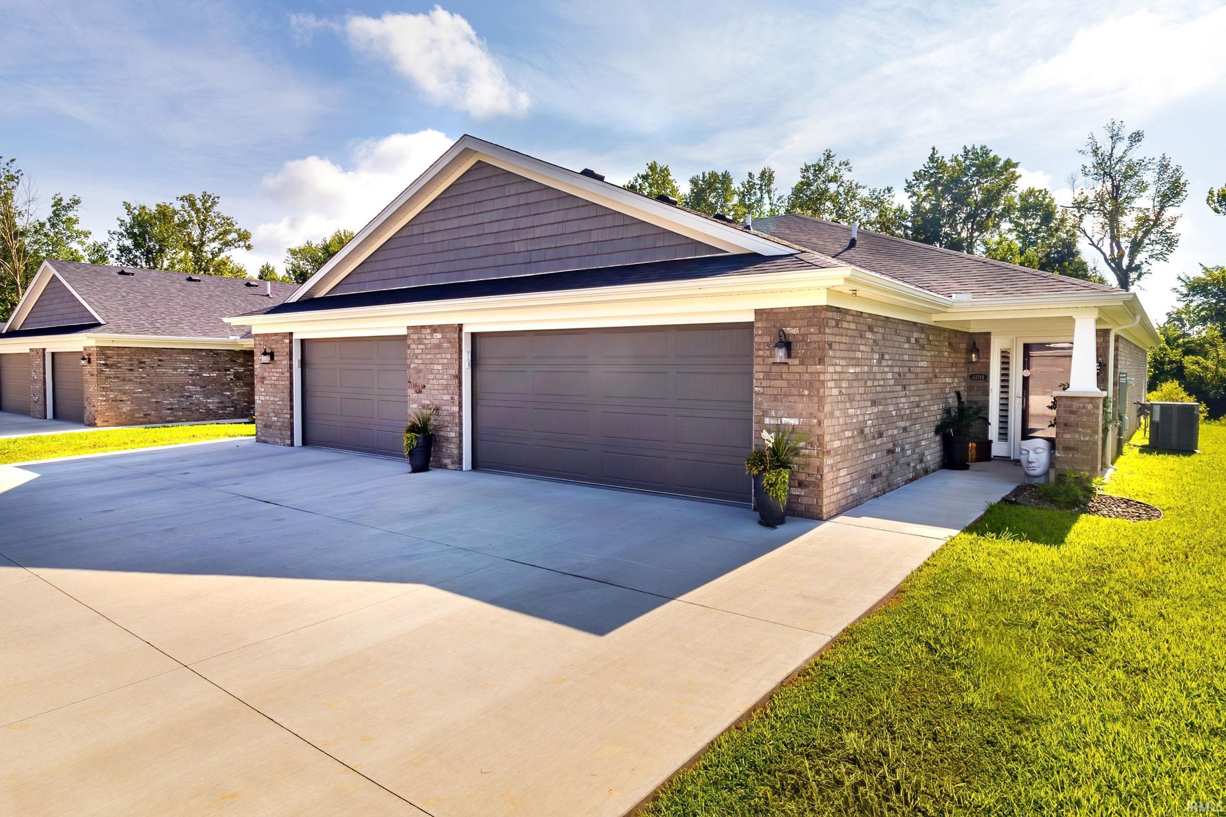 Property Photo:  5321 Dauby Drive A  IN 47710 