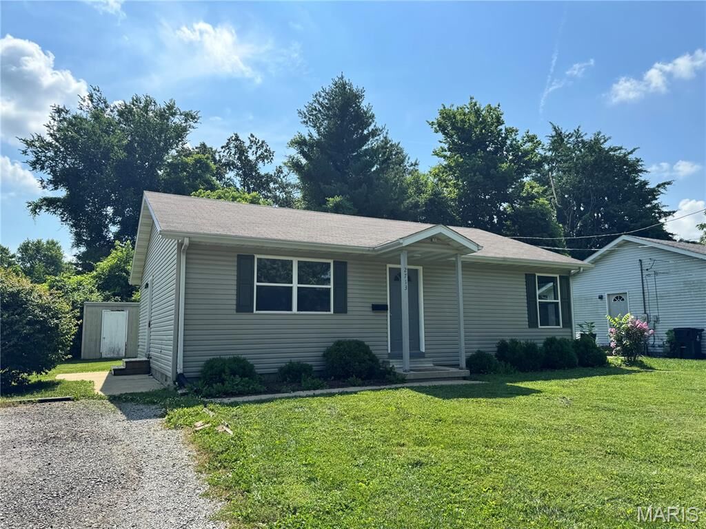 Property Photo:  2713 Sassy Lane  IL 62226 