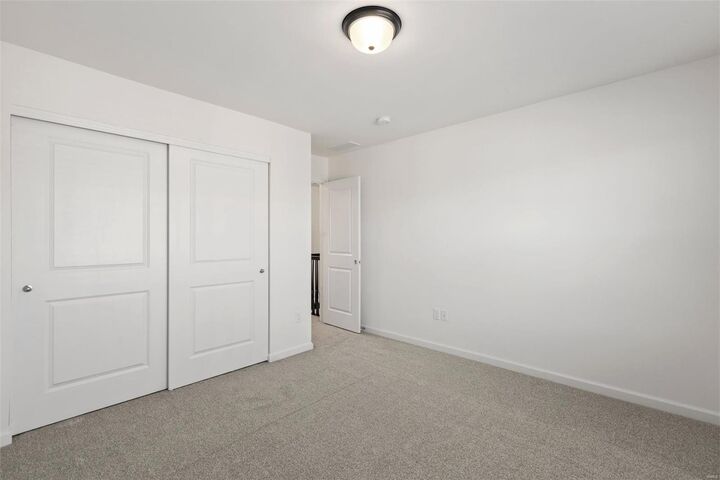 Property Photo:  31 Shady Elm Court  MO 63301 