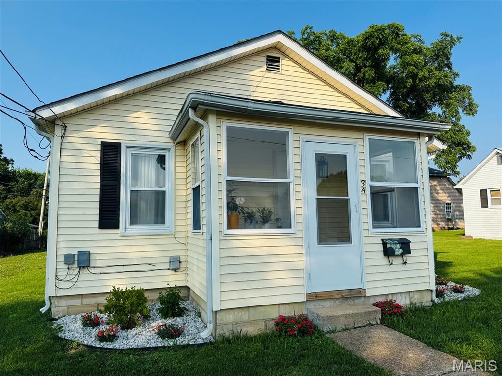 Property Photo:  34 S Center Street  MO 63080 