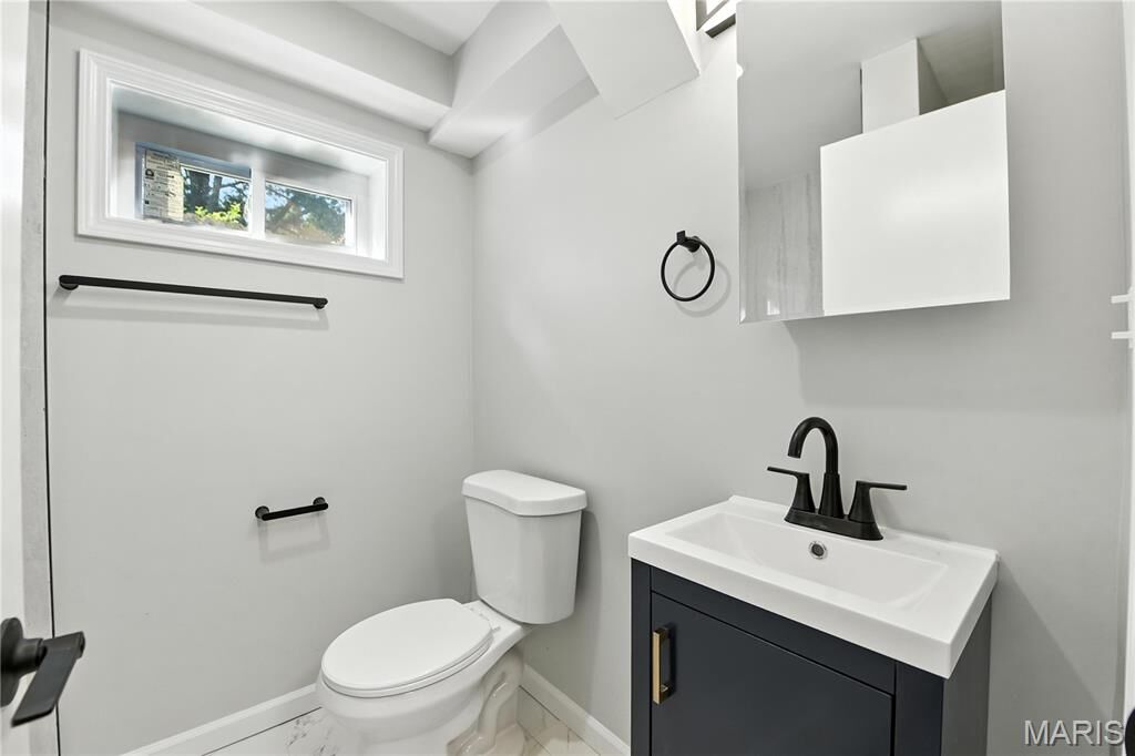 Property Photo:  100 Toelle Drive  MO 63304 