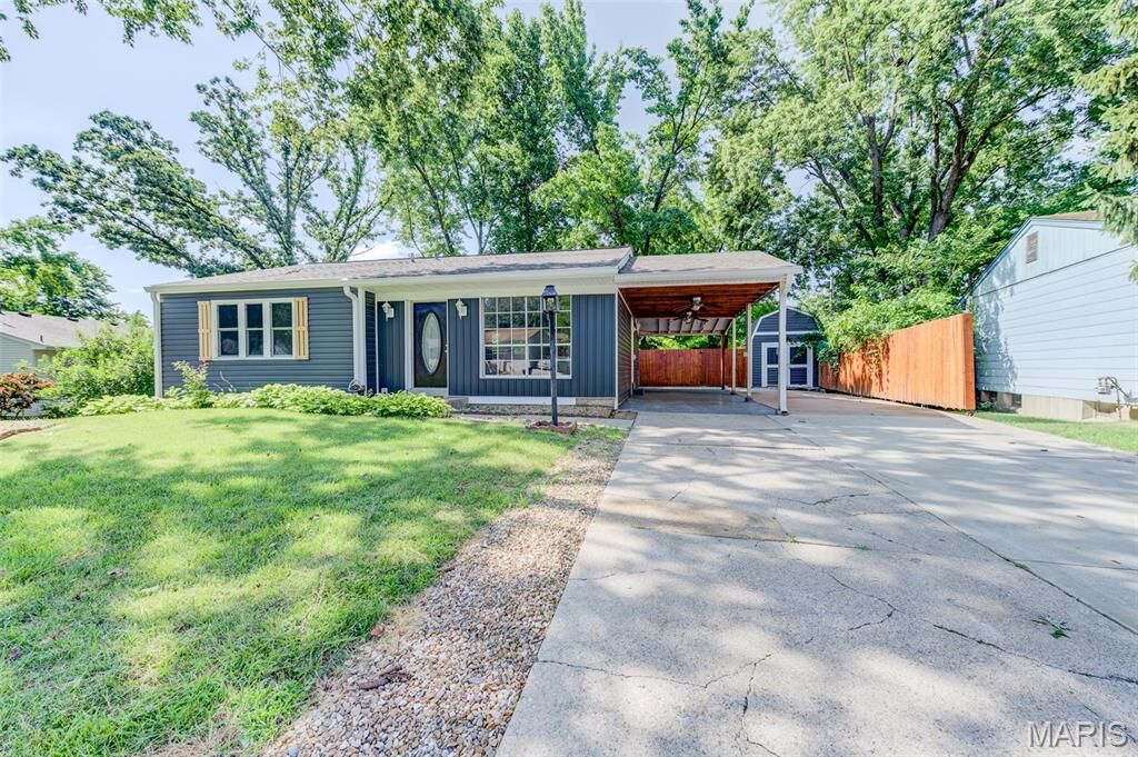 Property Photo:  2905 Maldon Lane  MO 63301 