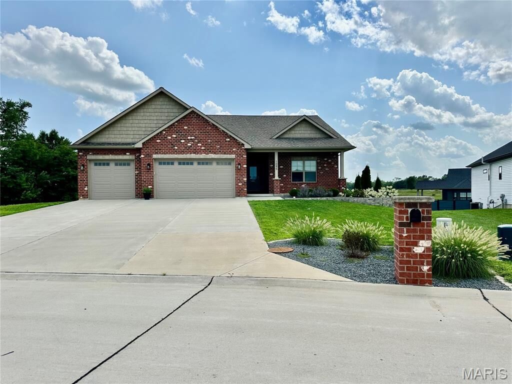 Property Photo:  1095 Stonegate Drive  MO 63640 