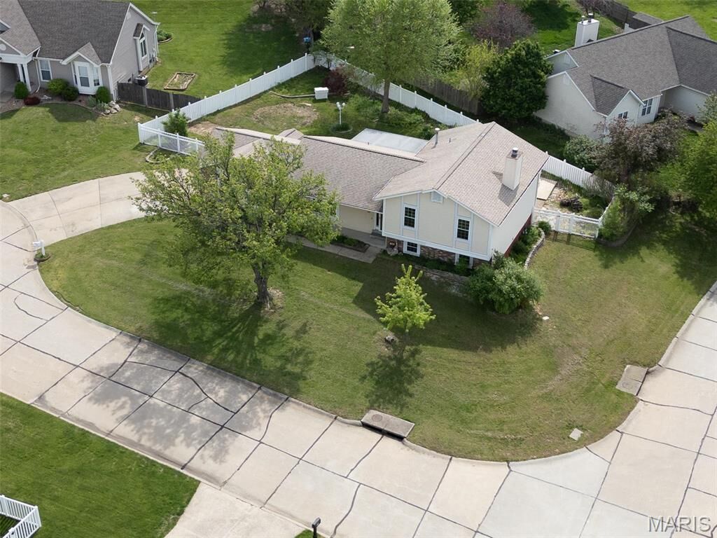 Property Photo:  24 Shaw Court  MO 63304 
