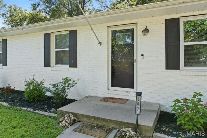 Property Photo: 507 Jackson Street IL 62258