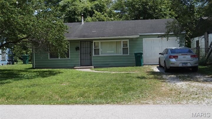 16 Helen Court  Cahokia IL 62206 photo