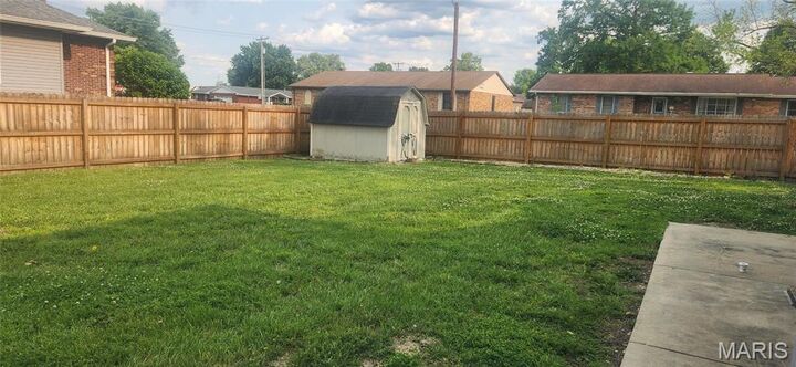 Property Photo: 2629 Westmoreland Drive IL 62040