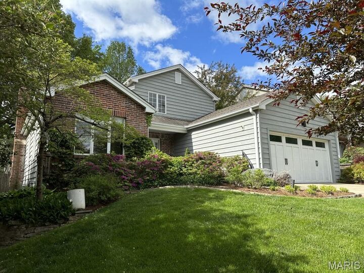 9844 Oak Haven Avenue  St Louis MO 63119 photo