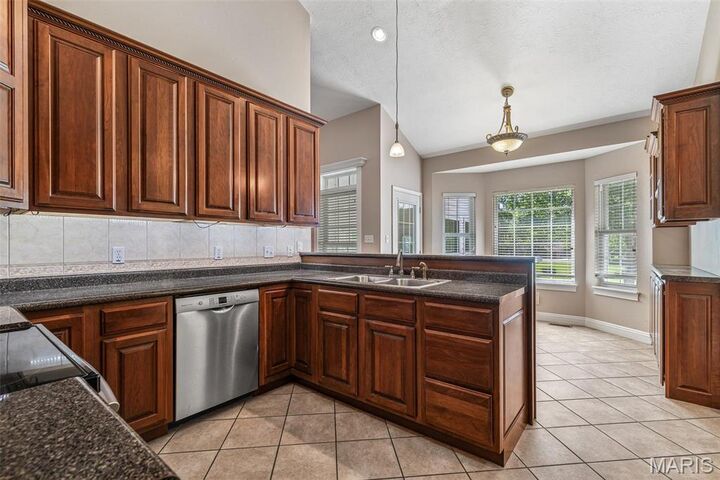 Property Photo:  1209 Chestnut Court  MO 63640 