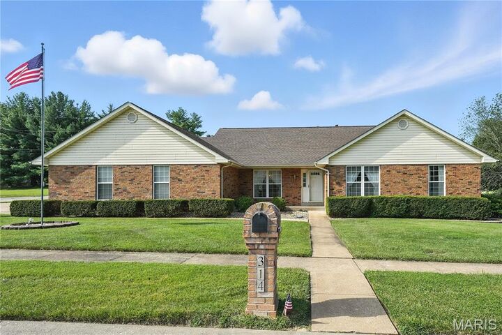 314 Briartree Lane  Unincorporated MO 63129 photo