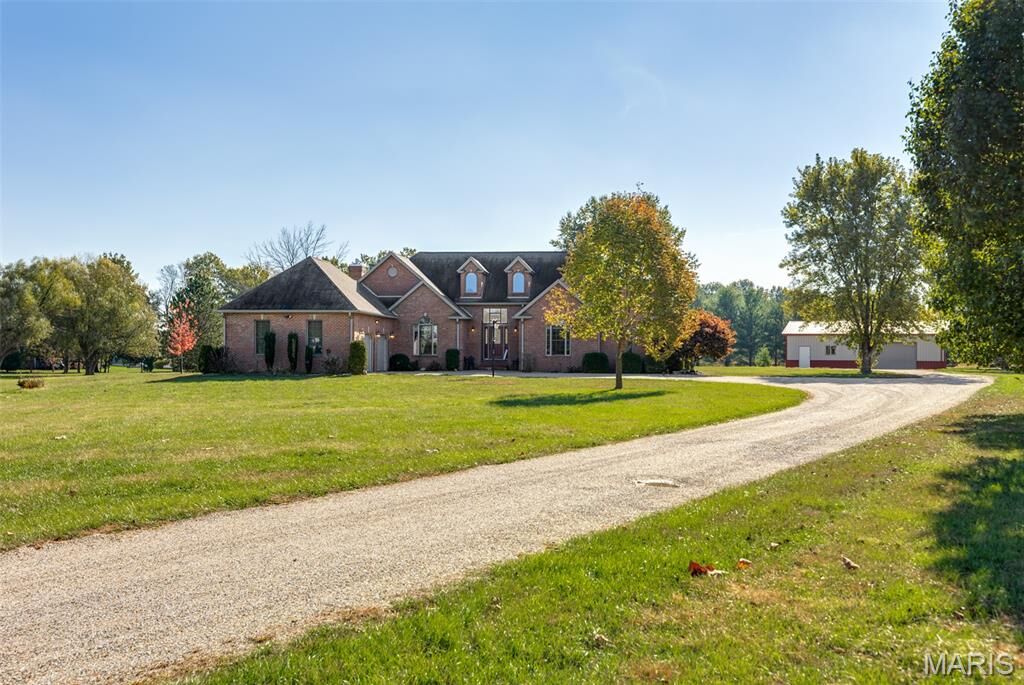 Property Photo: 8 Deer Hollow Lane IL 62056