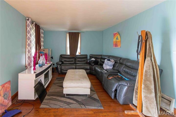 Property Photo: 920 S 6th Street IL 62220