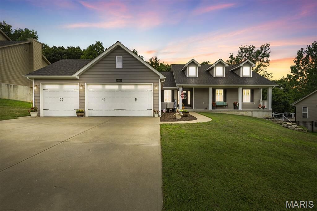 Property Photo: 10509 Victoria Falls Drive MO 63028