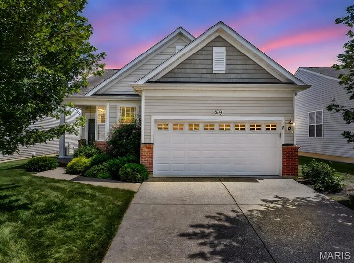 2159 Hawks Landing Drive  Lake St Louis MO 63367 photo