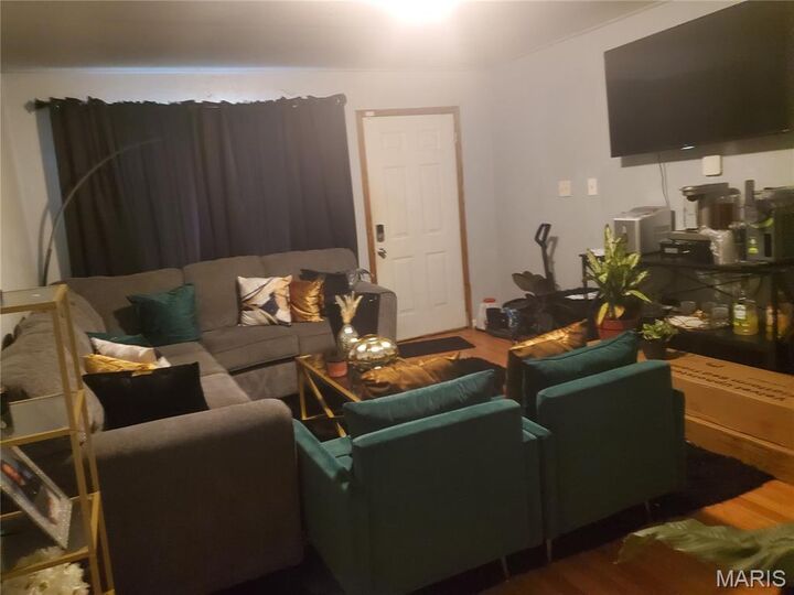 Property Photo:  1128 St Benedict Drive  IL 62206 