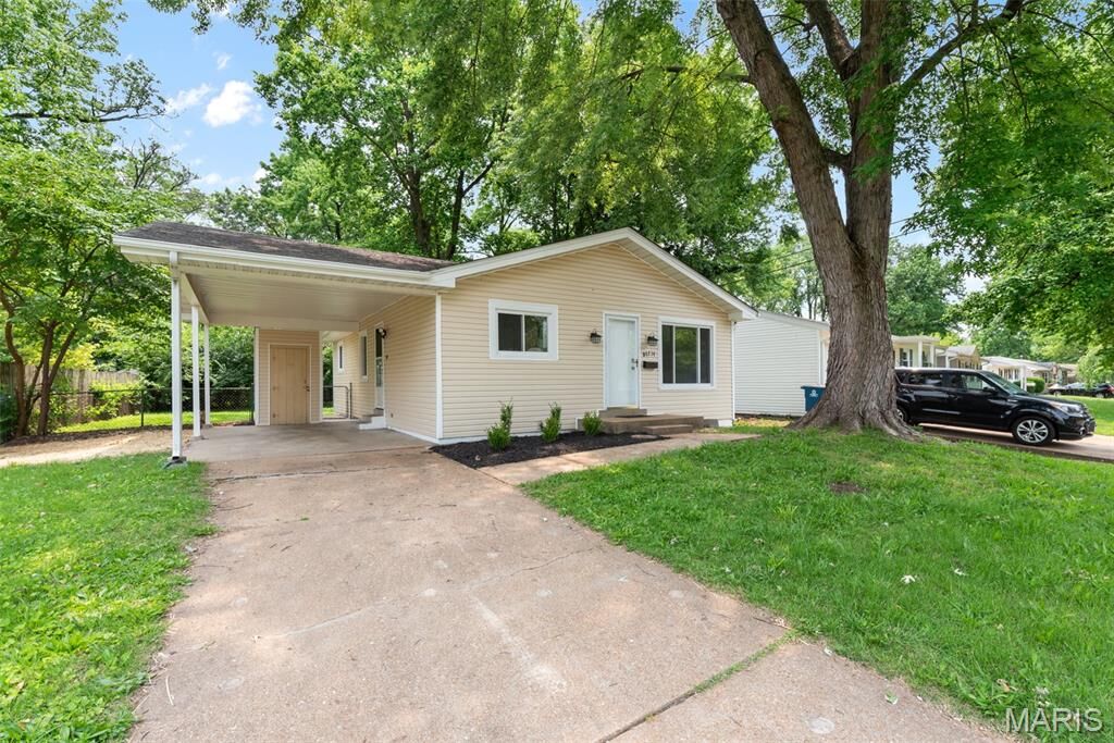 Property Photo:  6714 Sandy Hill Drive  MO 63042 