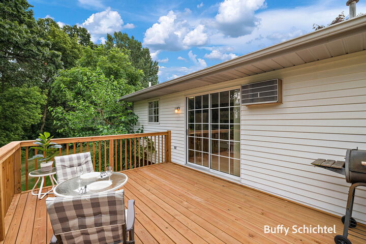 Property Photo:  211 York View Place NW  MI 49321 