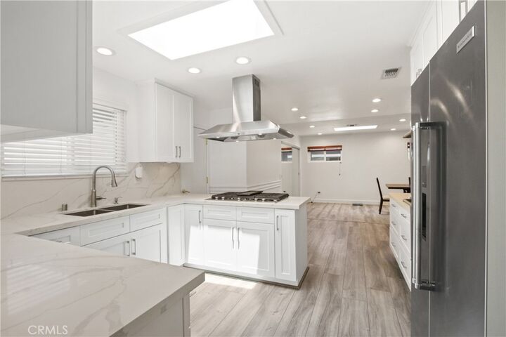 Property Photo:  17940 Oak Street  CA 92708 