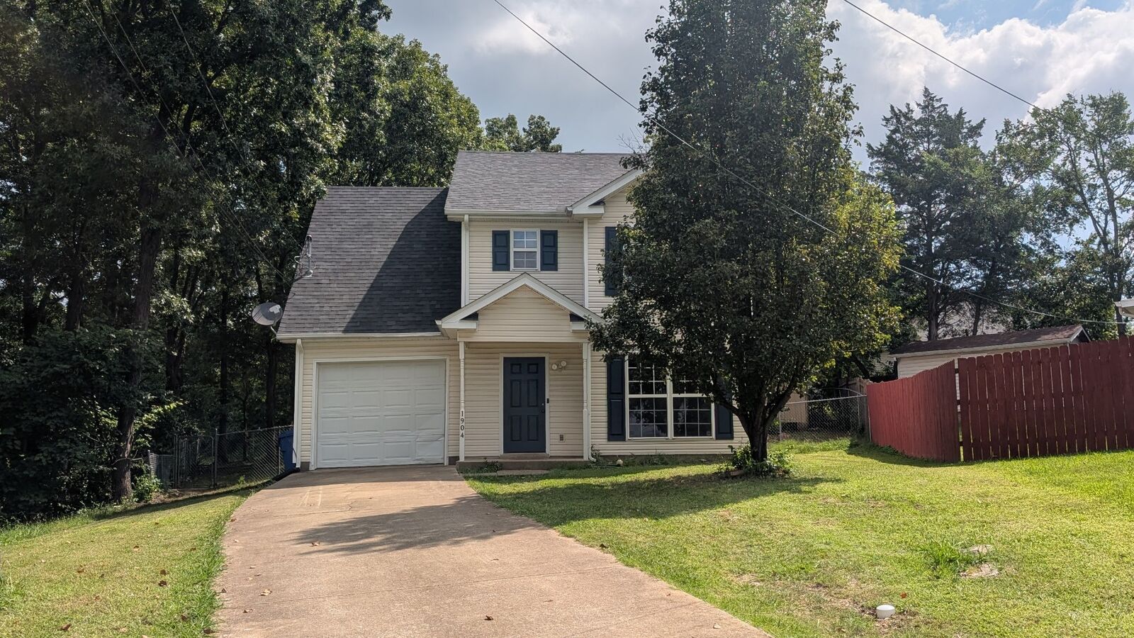 Property Photo:  1904 Moon Ct  TN 37086 