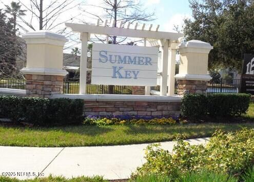 Property Photo:  8201 Green Parrot Road 303  FL 32256 